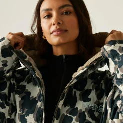Adult Waterproof Changing Robe | Leopard Print