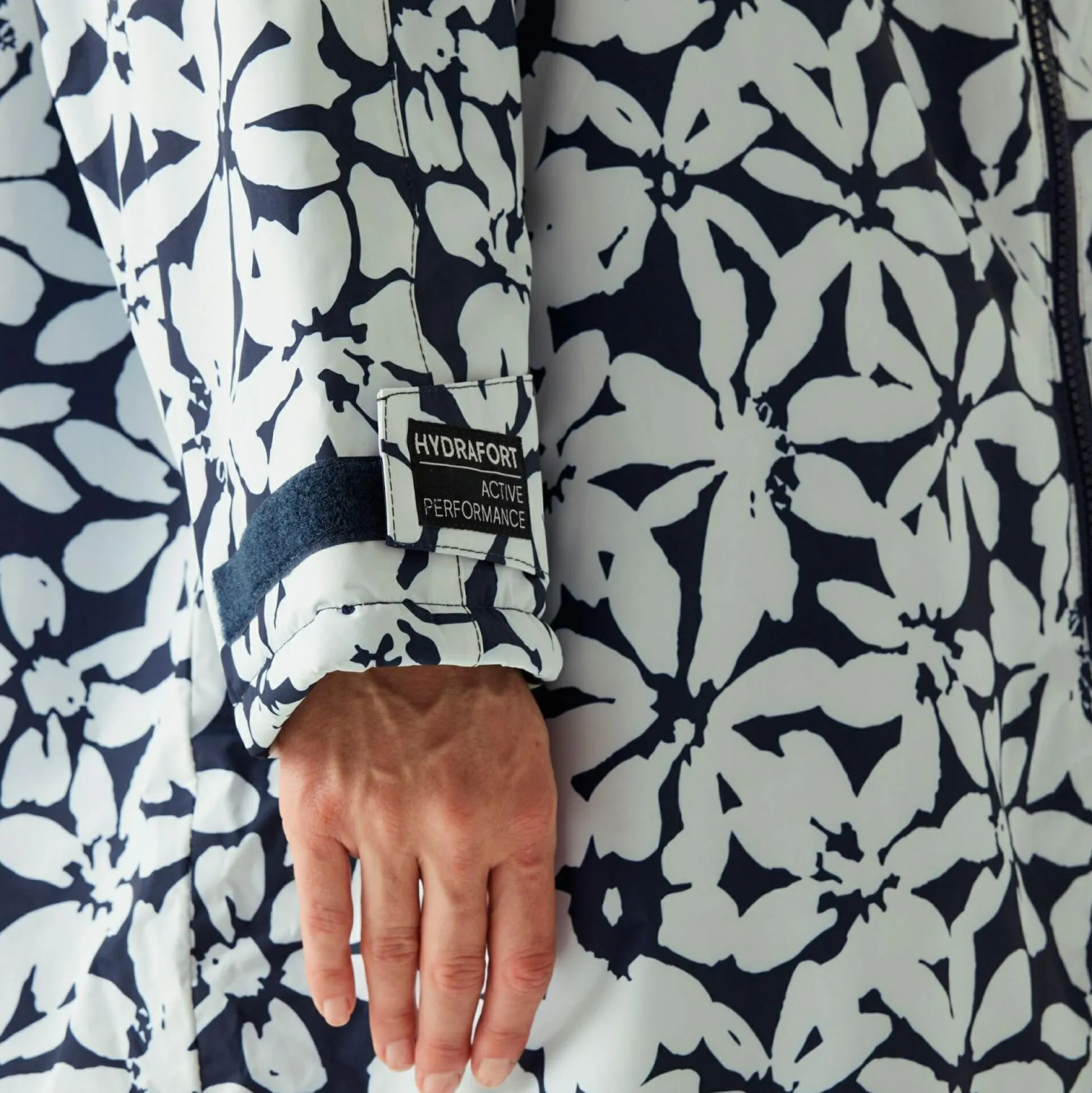 Adult Waterproof Changing Robe | Navy White Large Floral
