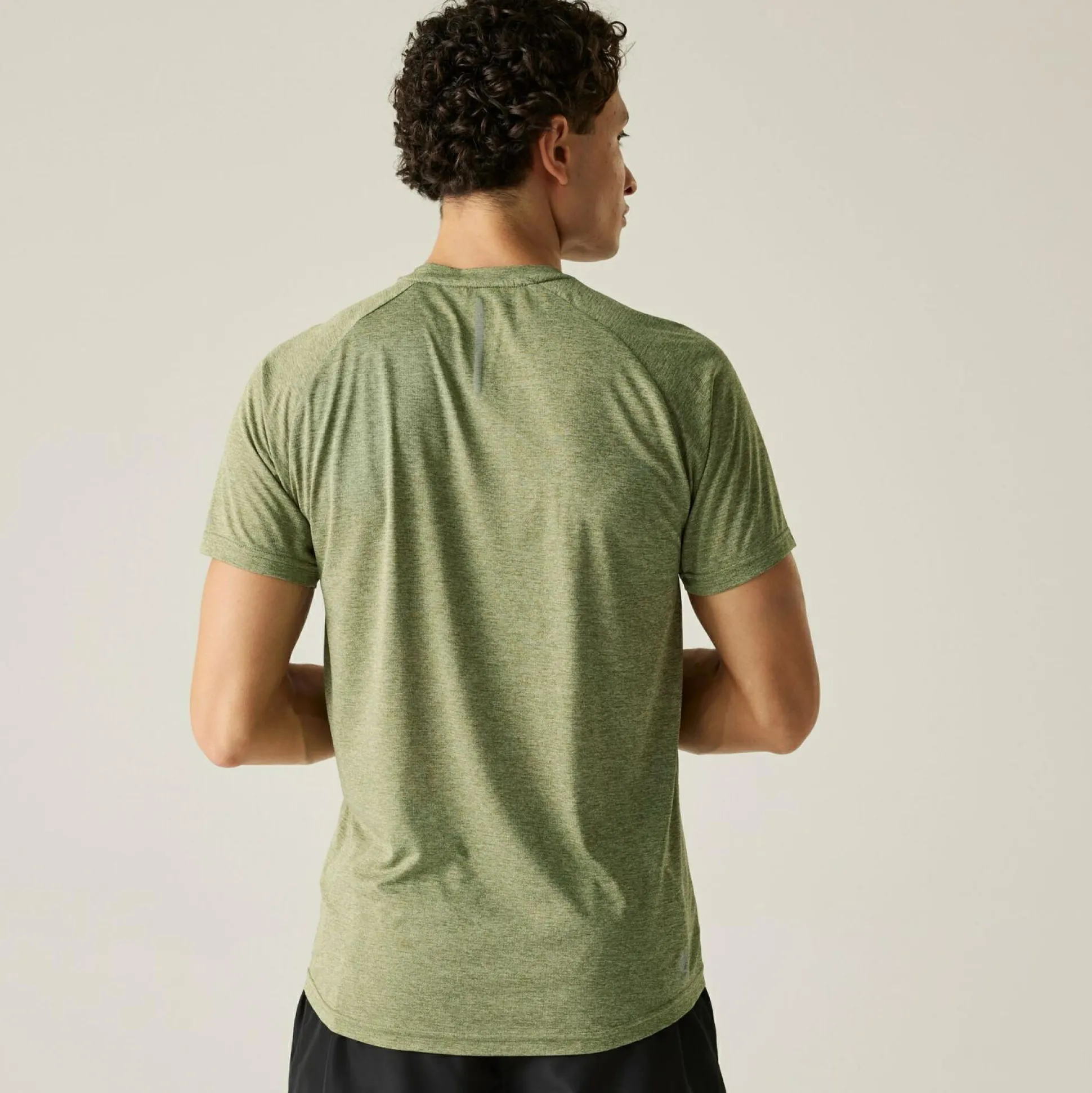 Dare 2b - Men's Accelerate Fitness T-Shirt | Olivine Green