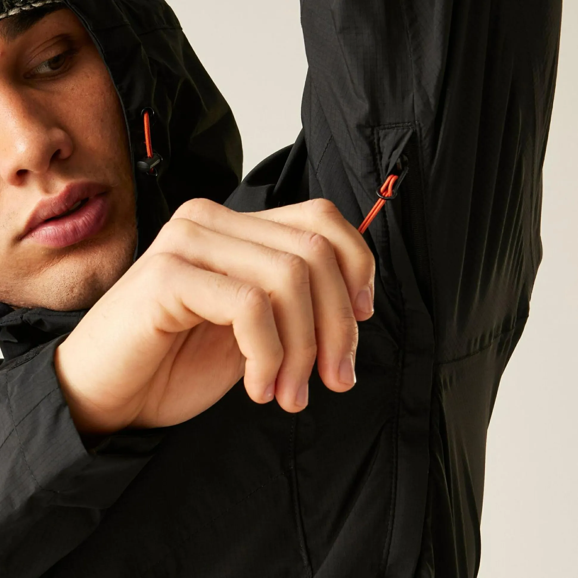 Dare 2b - Men's Breathe Out Waterproof Jacket | Black