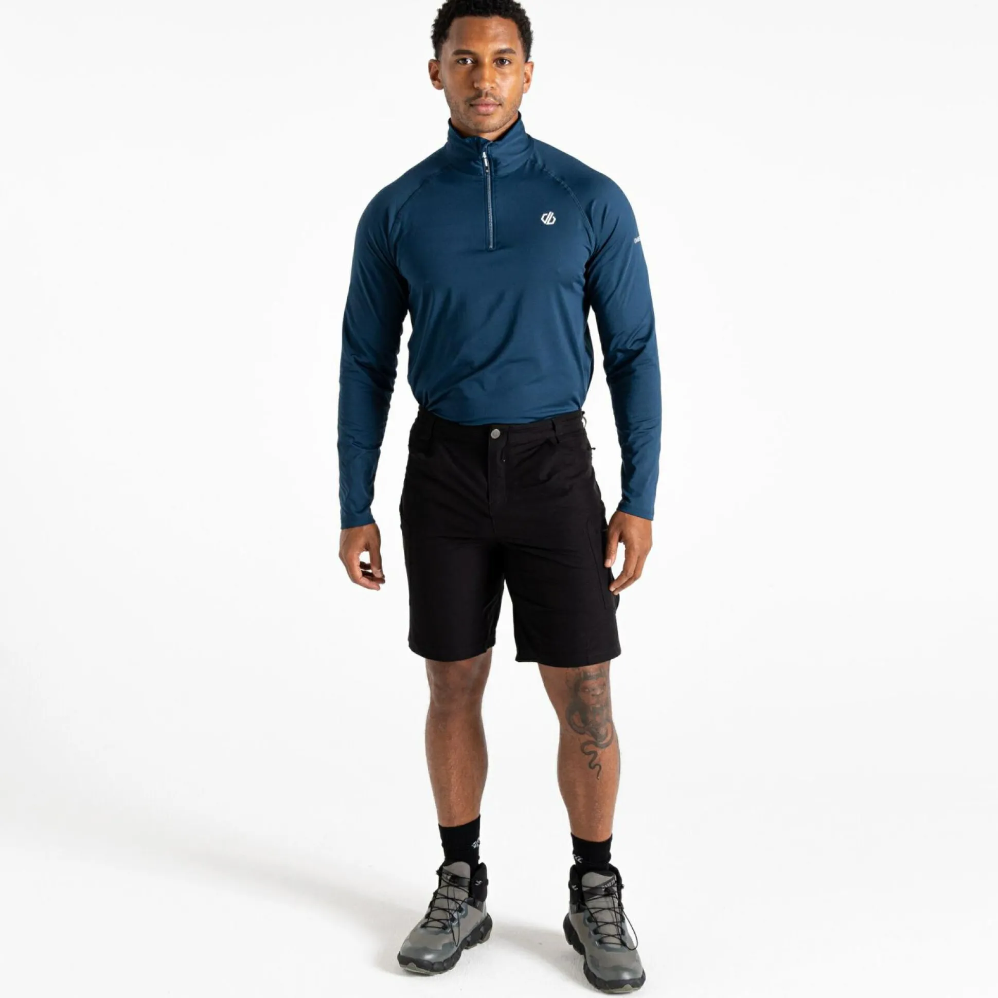 Dare 2b - Men's Tuned In II Walking Shorts | Black