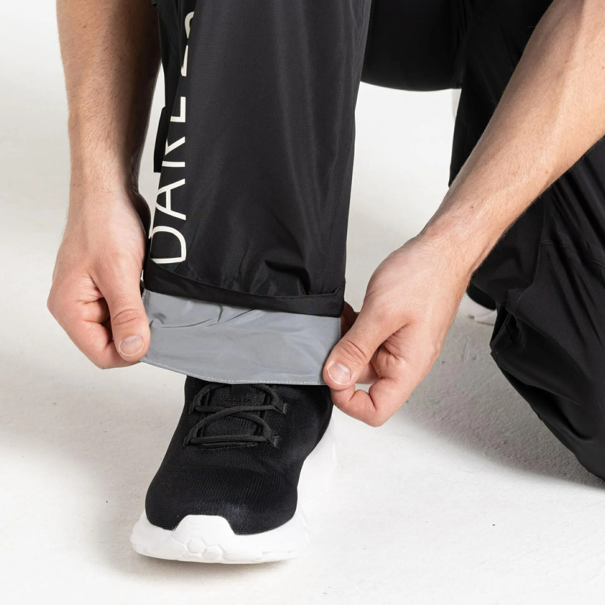 Dare 2b - Unisex Trait Overtrousers | Black