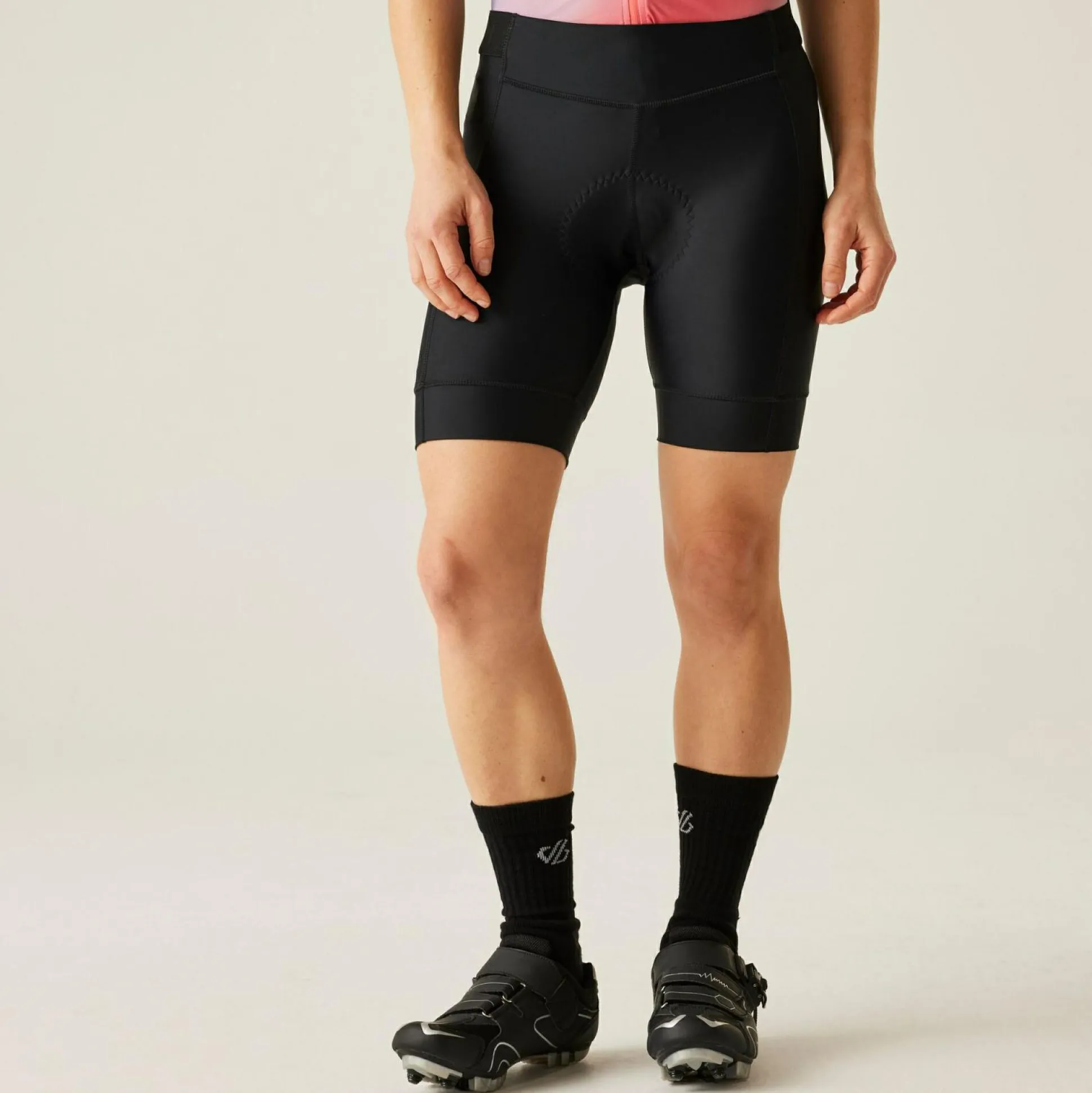 Dare 2b - Women's AEP Prompt Lightweight Shorts | Black