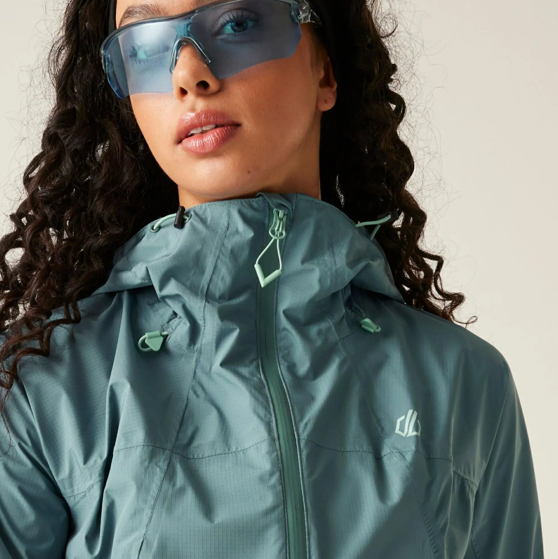 Dare 2b - Women's Breathe Easy Waterproof Jacket | Element Grey