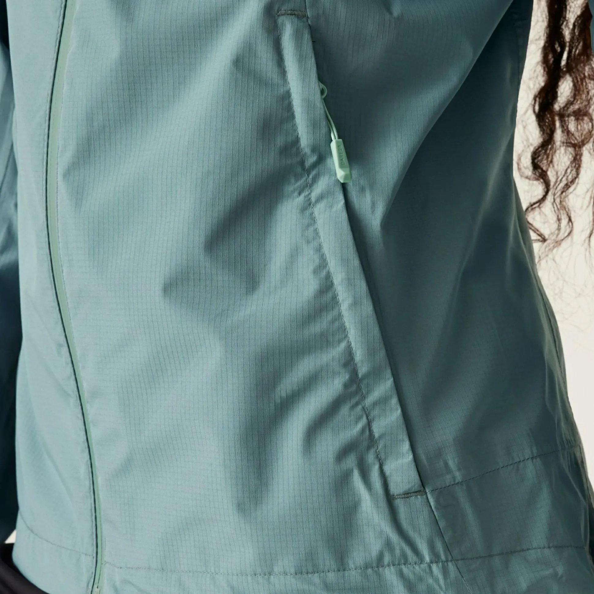 Dare 2b - Women's Breathe Easy Waterproof Jacket | Element Grey