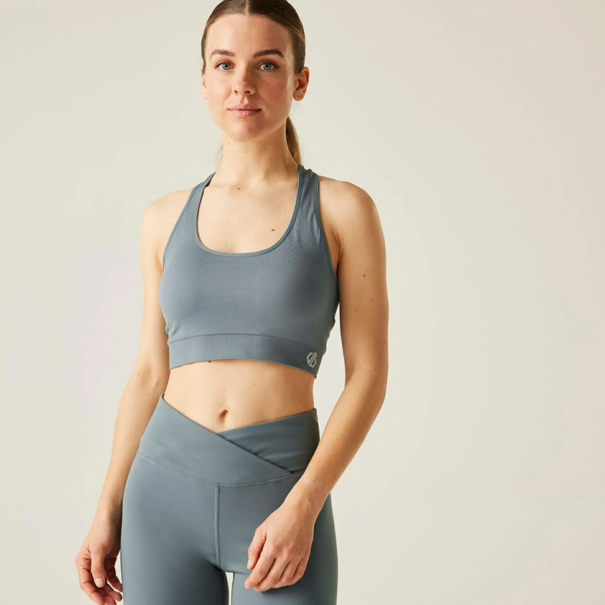 Dare 2b - Women's Don't Sweat It III Sports Bra | Element Grey