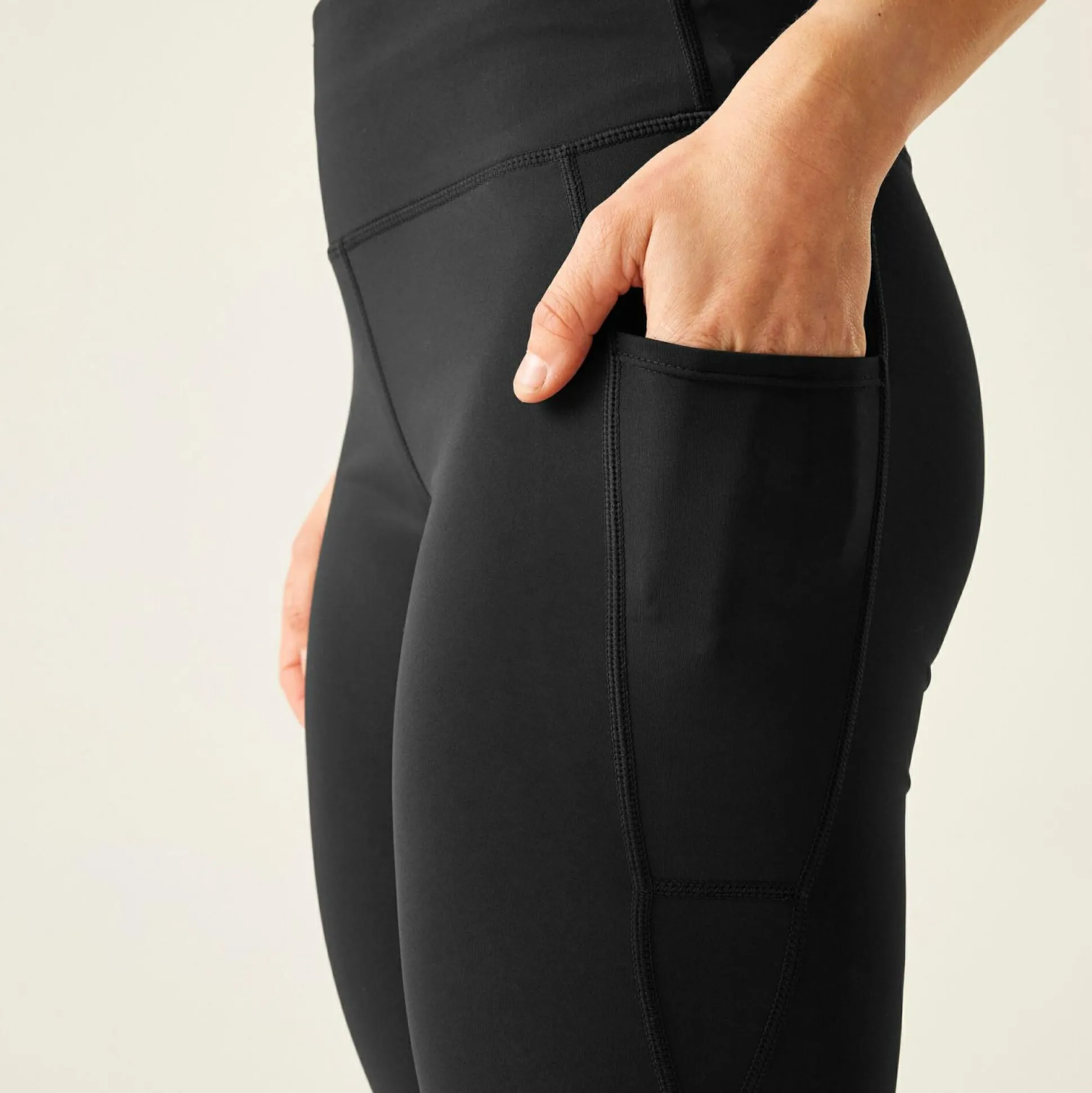 Dare 2b - Women's Influential II Leggings | Black