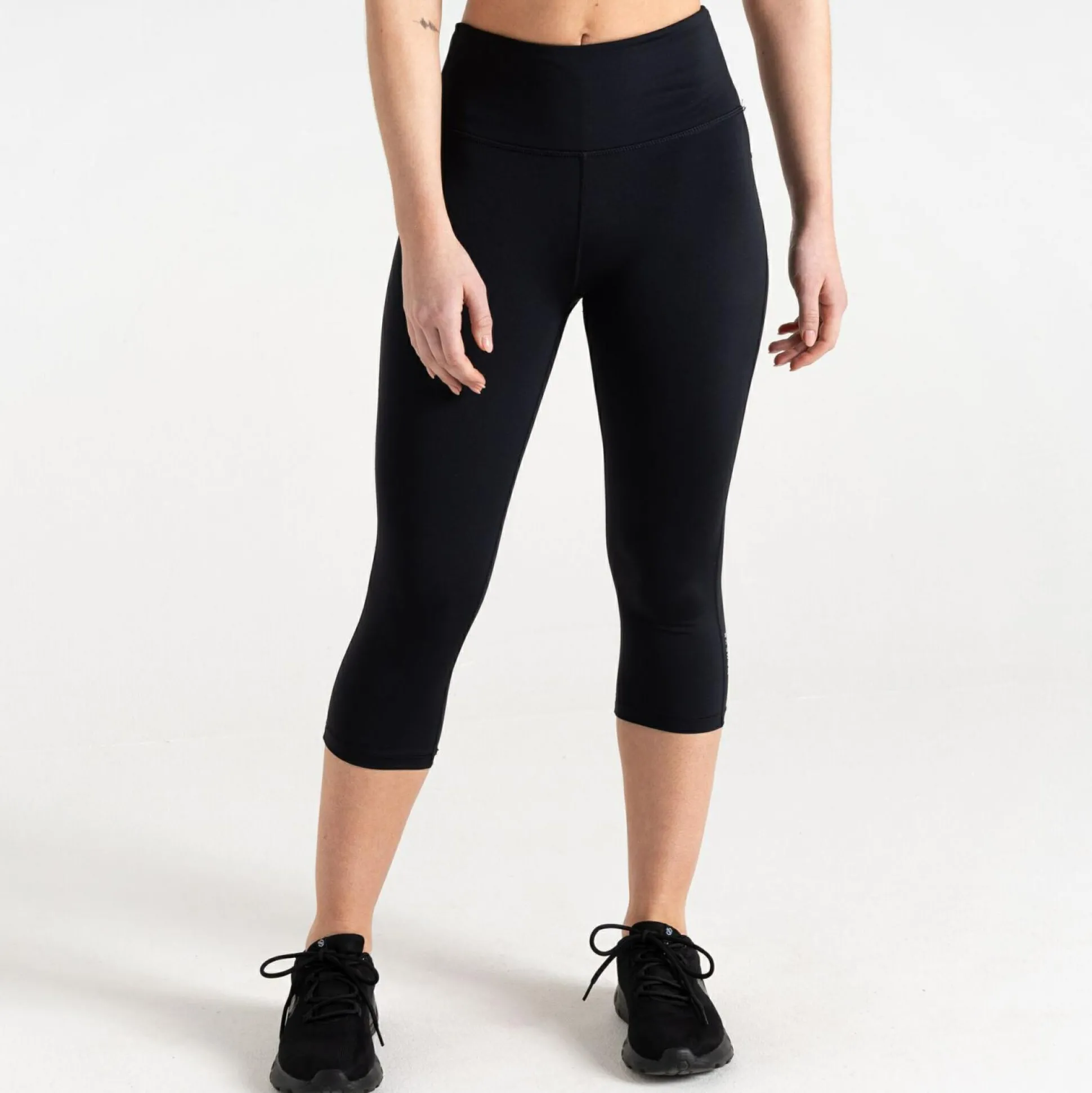 Dare 2b - Women's Influential 3/4 Gym Leggings | Black