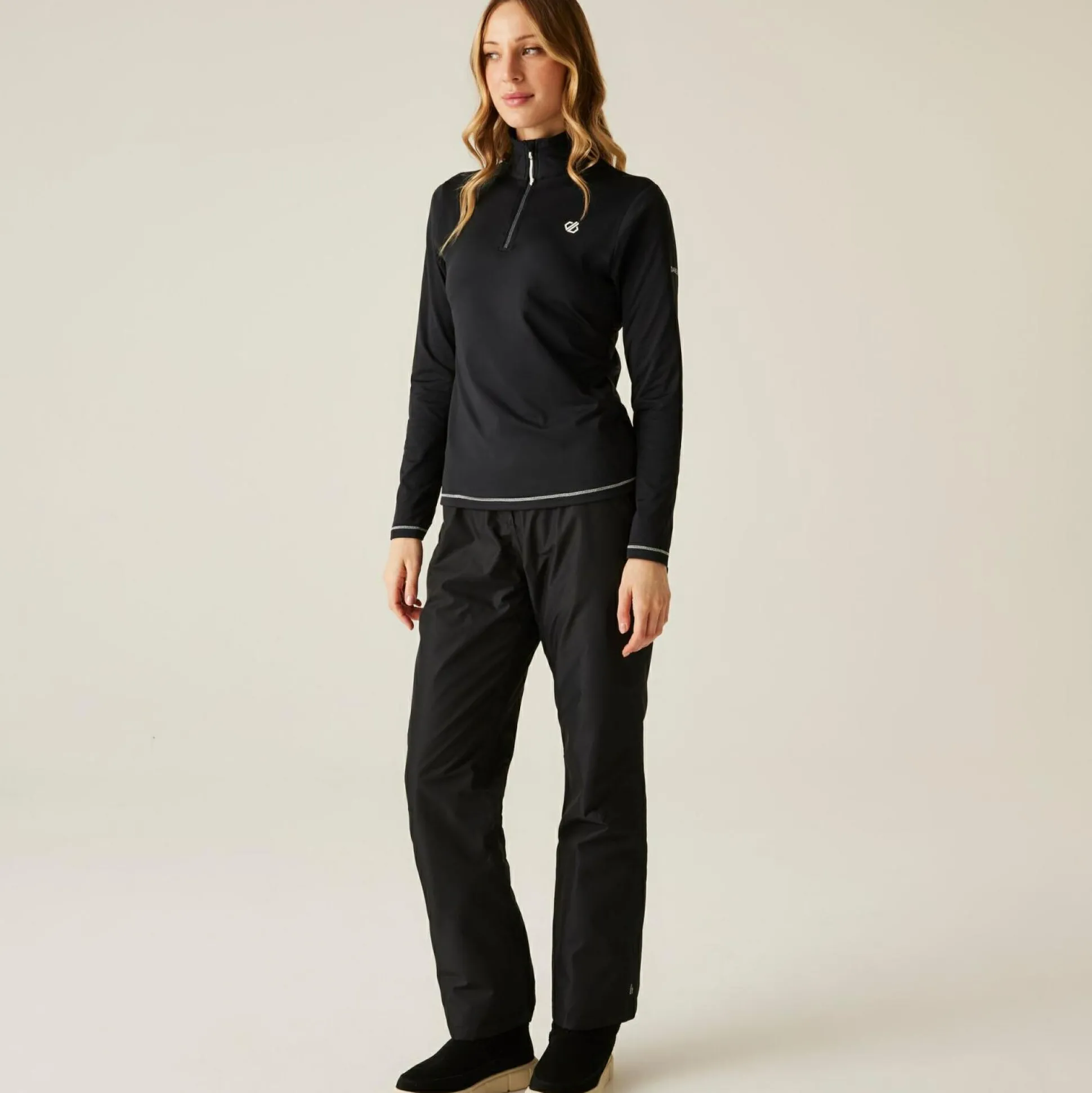 Dare 2b - Women's Lowline II Lightweight Core Stretch Midlayer | Black