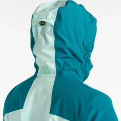 Dare 2b - Women's Mountain Series Waterproof Jacket  | Kayaking Mint Green