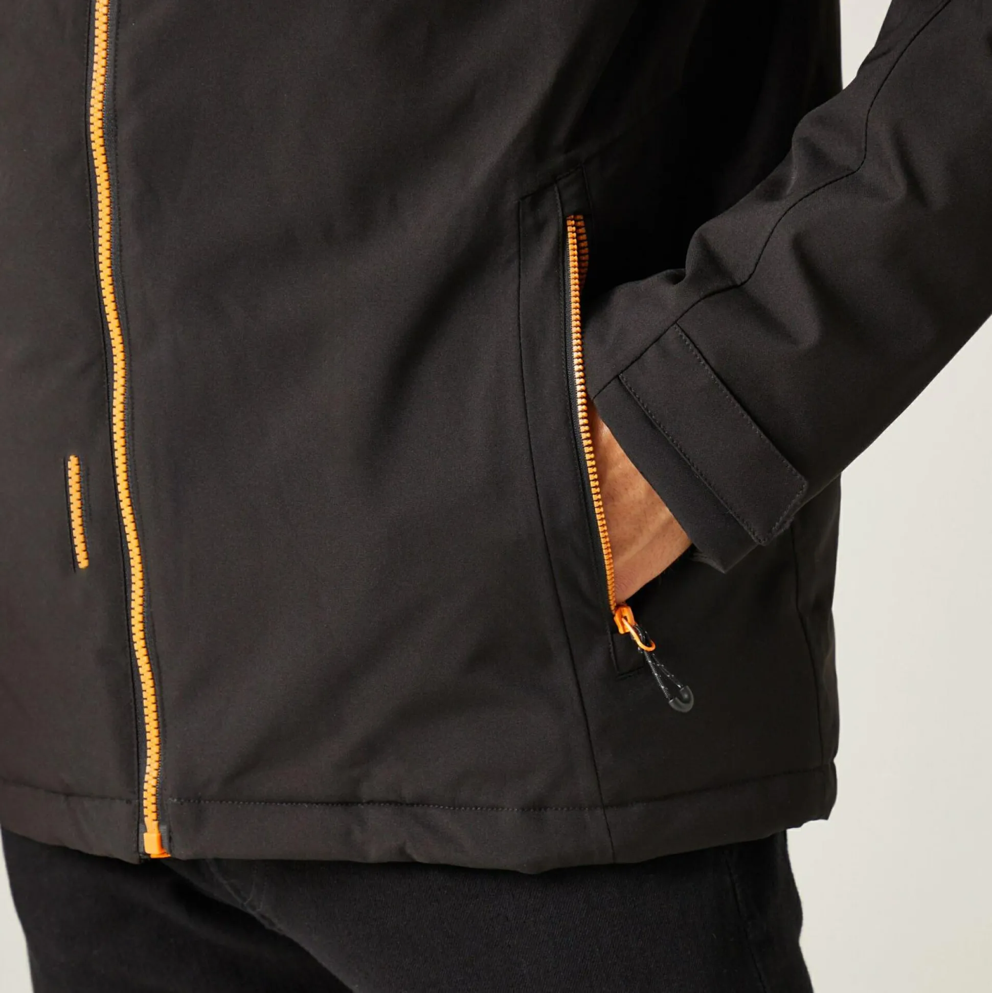 Men's Navigate Insulated Jacket | Black Orange Pop