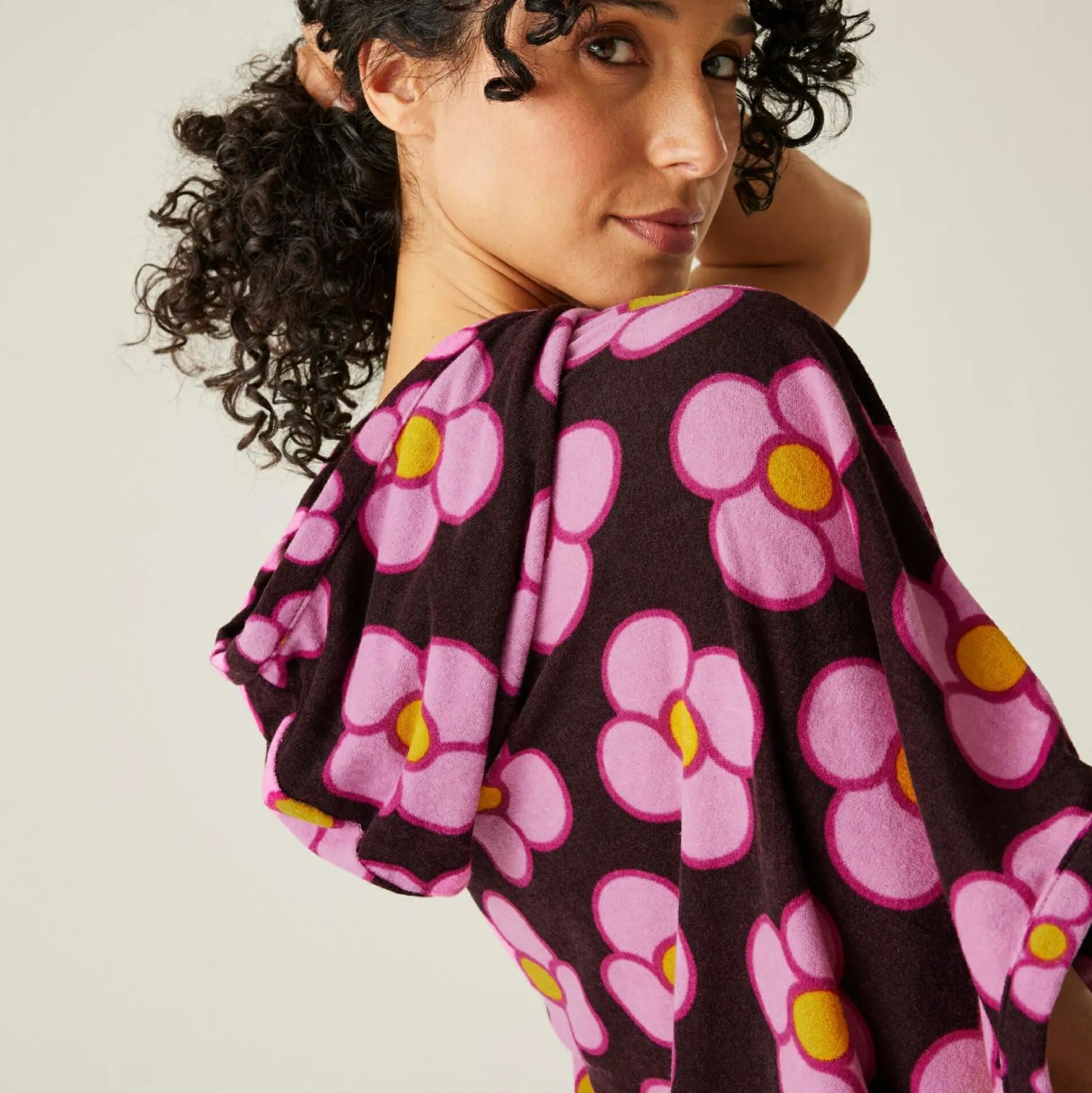 Orla Kiely Towelling II Robe | Spinning Flower Morello