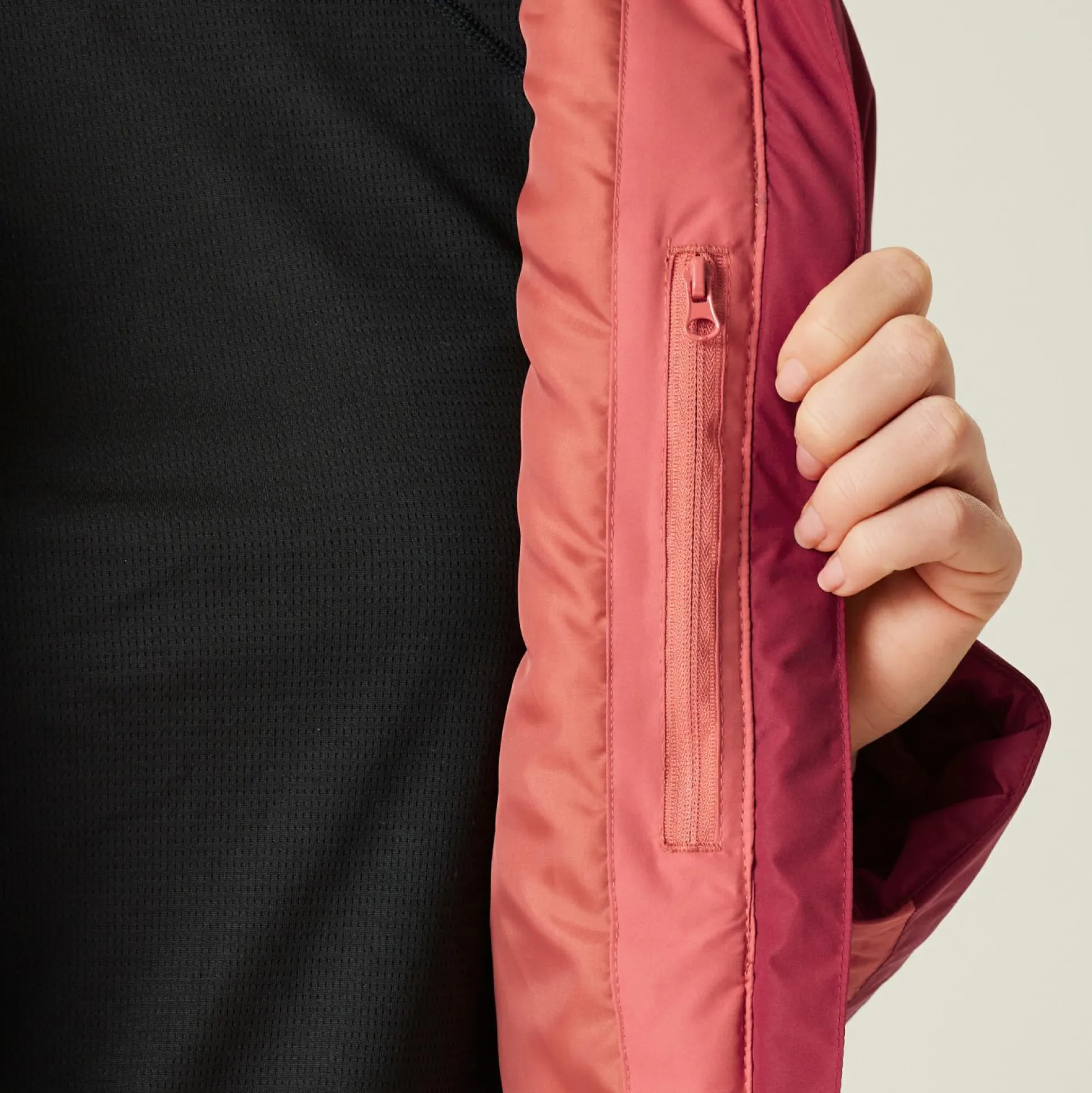 Women's Calderdale II Winter Jacket | Mineral Red Rumba Red