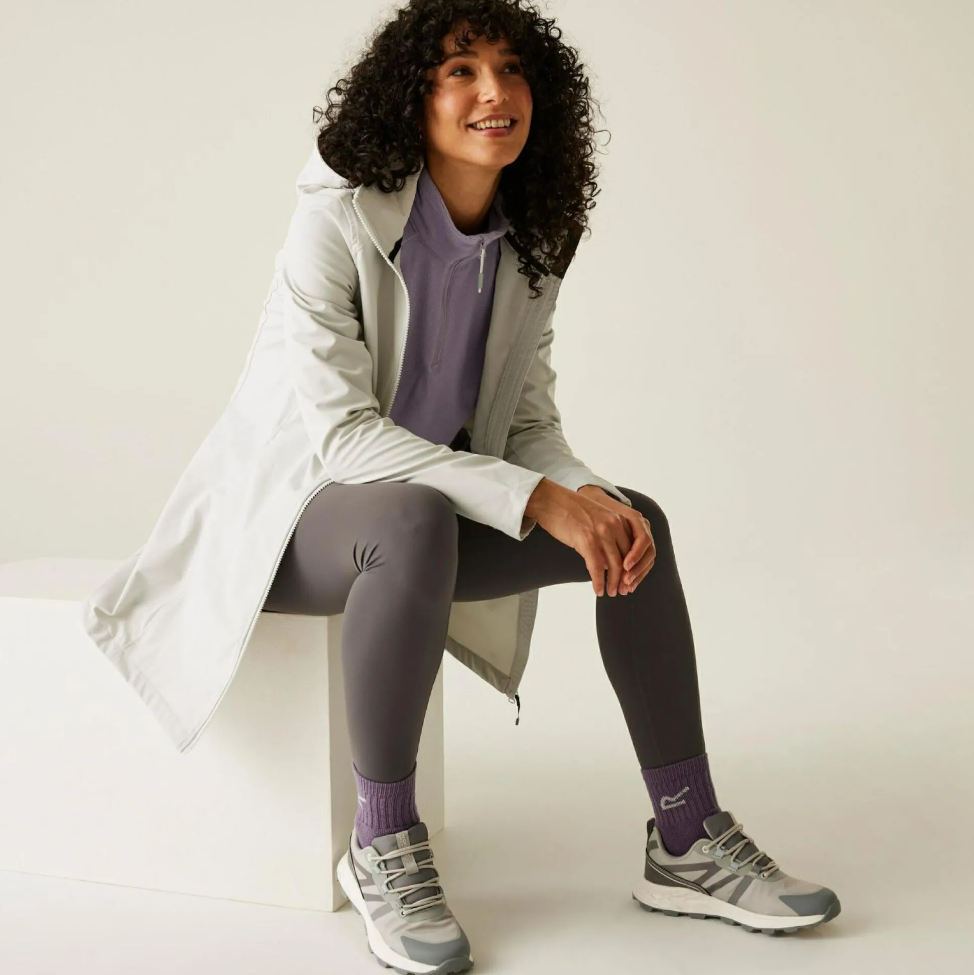 Women's Carisbrooke Softshell Jacket | Oyster Mushroom Wisteria