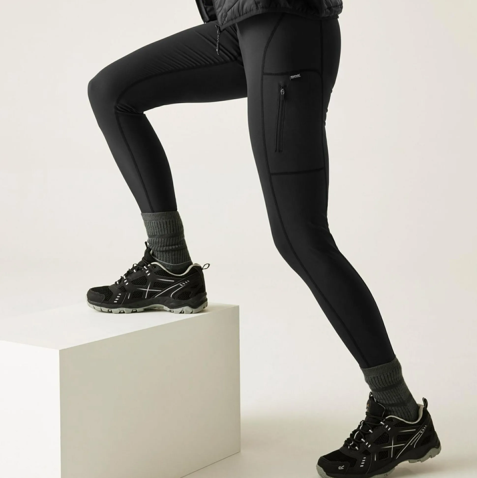 Women's Monira Hiking Leggings | Black