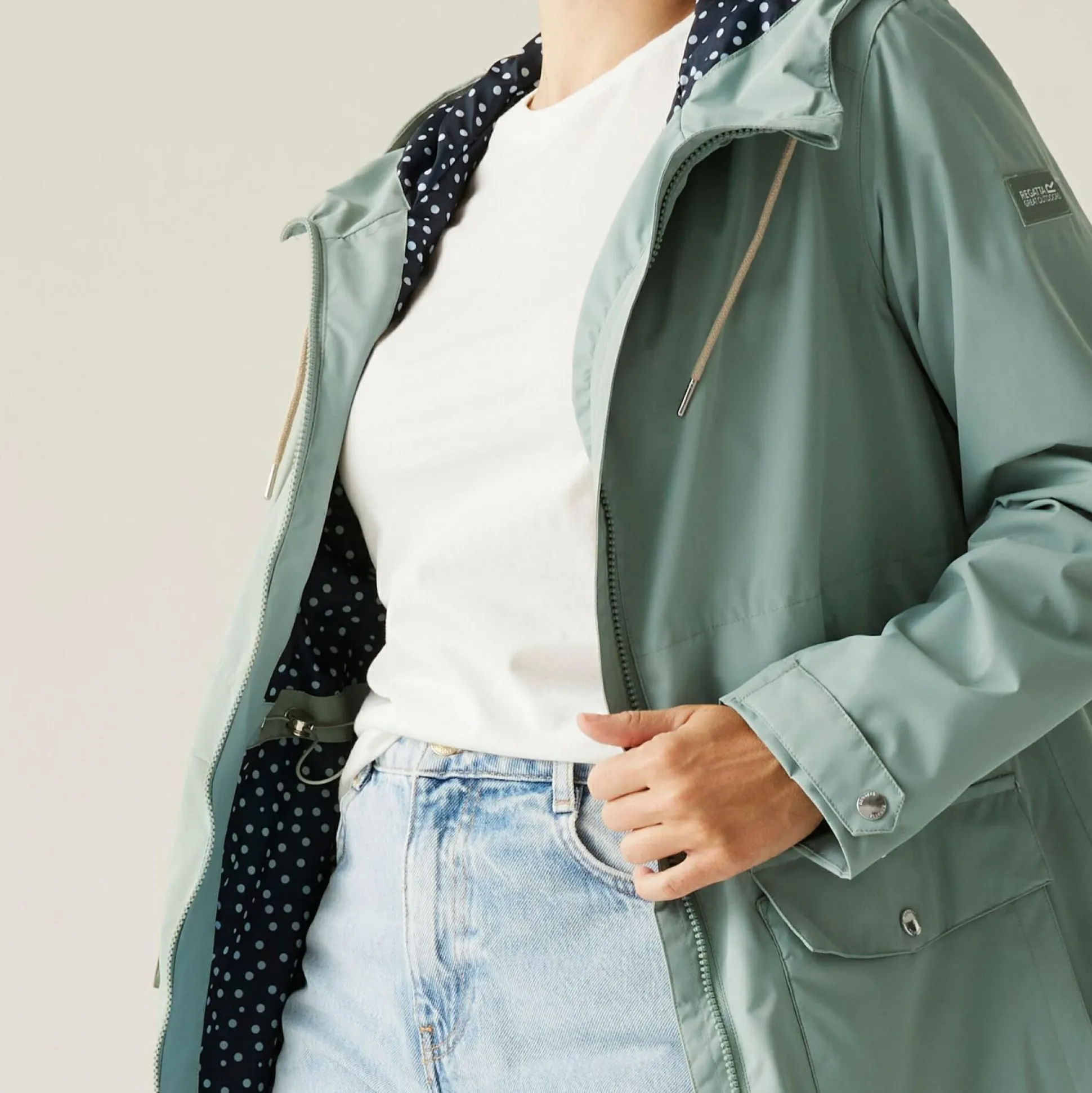 Women's Navaeh Waterproof Jacket | Glacier
