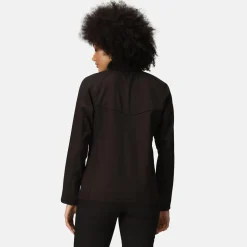 Women's Uproar Interactive Softshell Jacket | Black